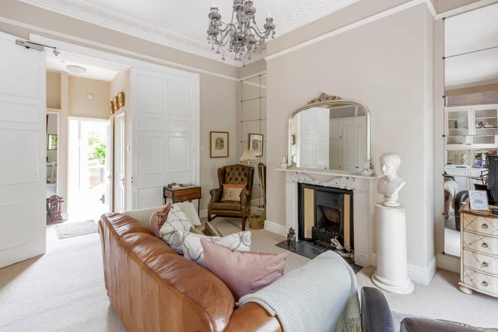 Appartamento Beautiful Studio With Private Outside Terrace Bath Esterno foto
